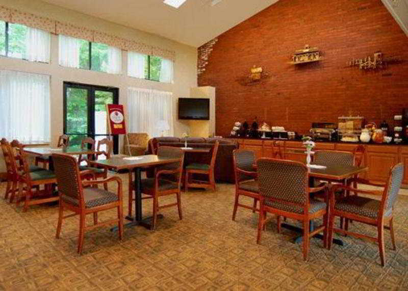 Comfort Suites South Burlington Near University المظهر الخارجي الصورة