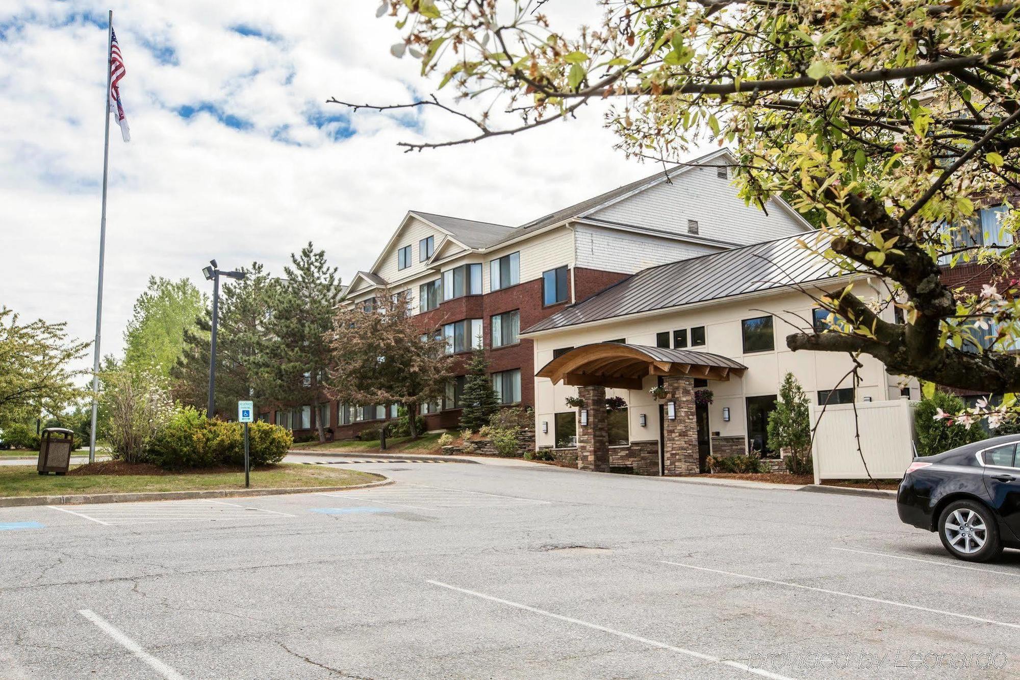 Comfort Suites South Burlington Near University المظهر الخارجي الصورة