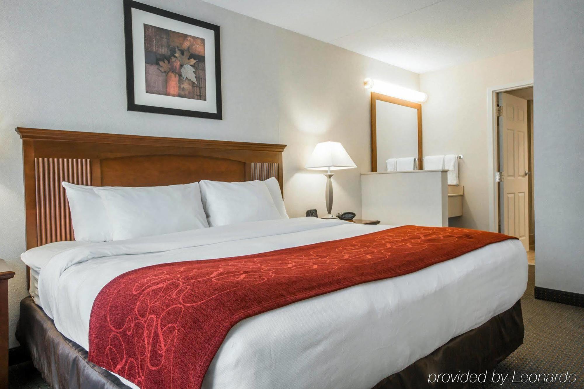 Comfort Suites South Burlington Near University المظهر الخارجي الصورة