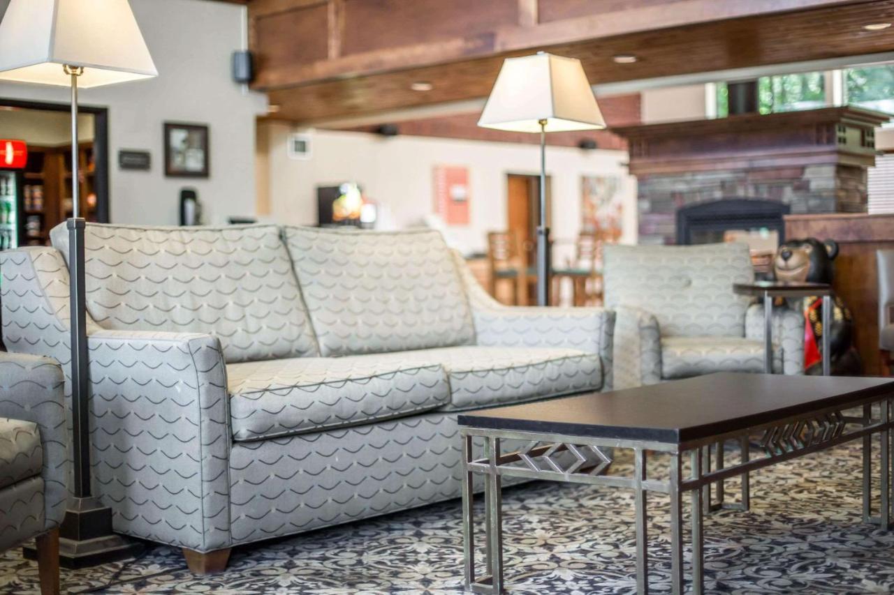 Comfort Suites South Burlington Near University المظهر الخارجي الصورة