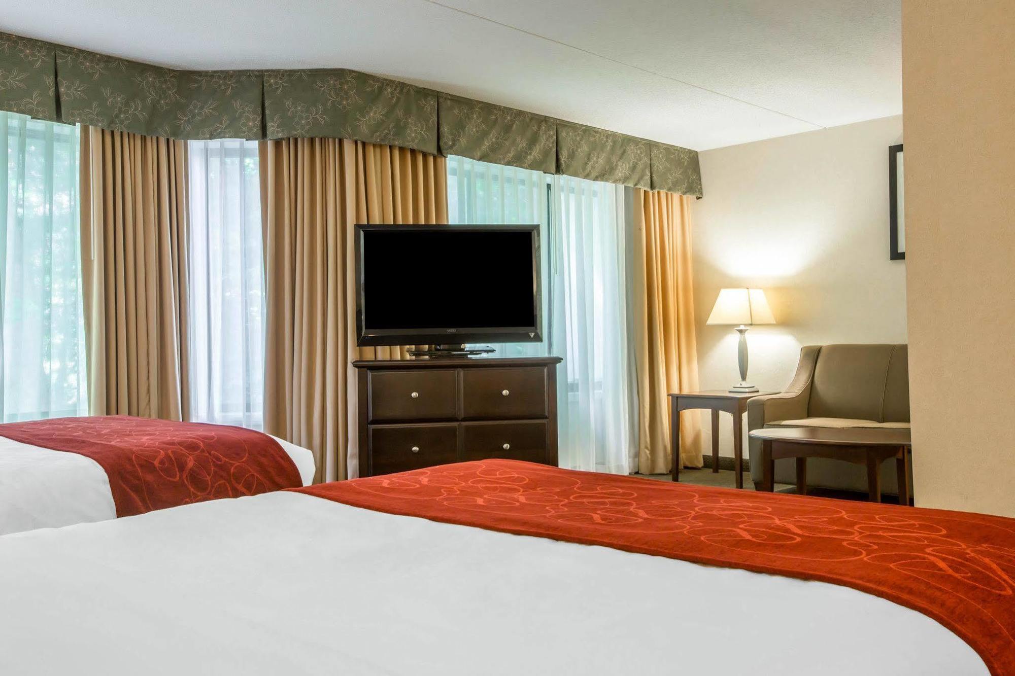 Comfort Suites South Burlington Near University المظهر الخارجي الصورة