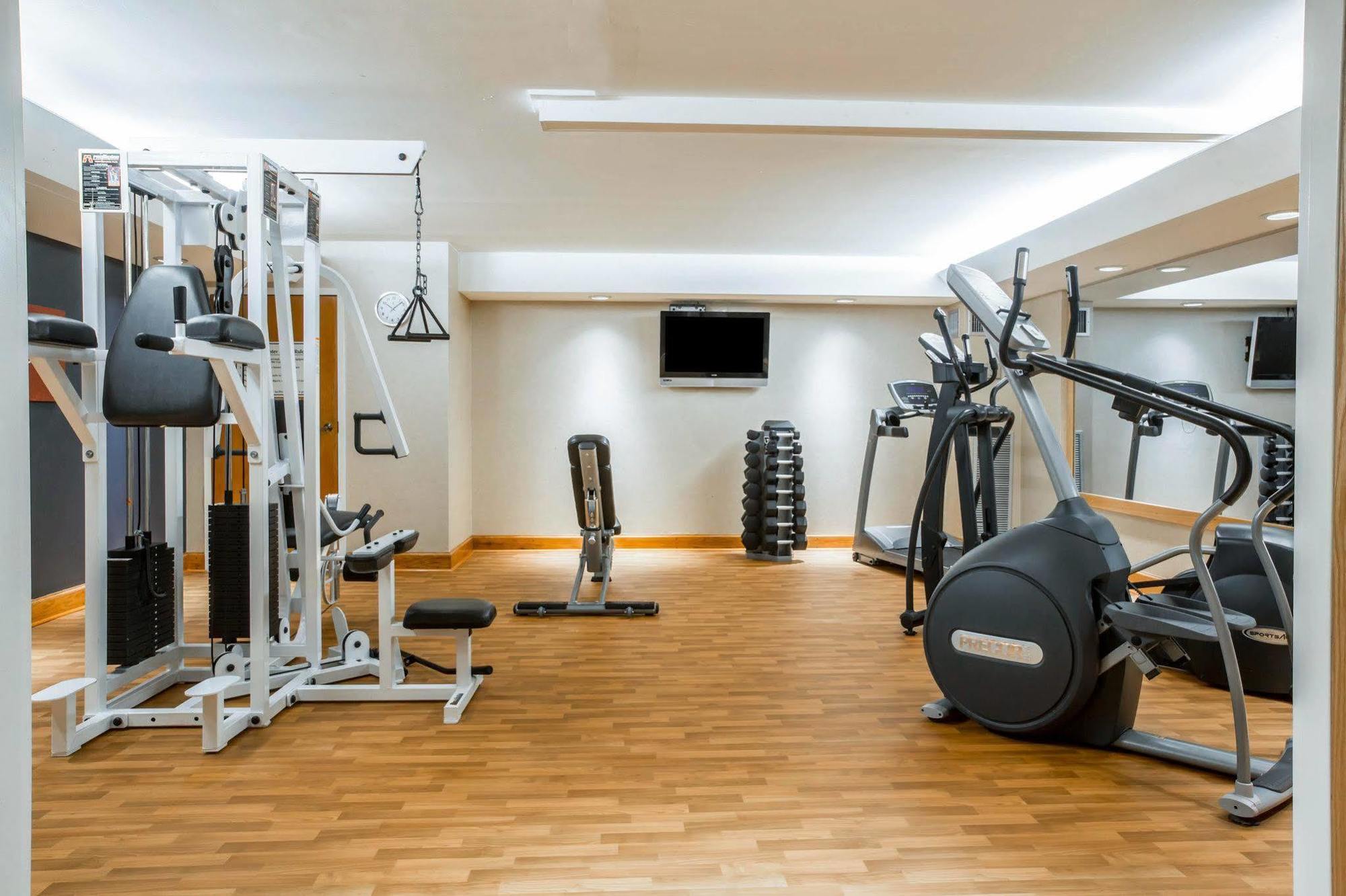 Comfort Suites South Burlington Near University المظهر الخارجي الصورة