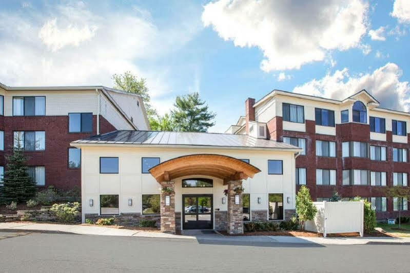 Comfort Suites South Burlington Near University المظهر الخارجي الصورة
